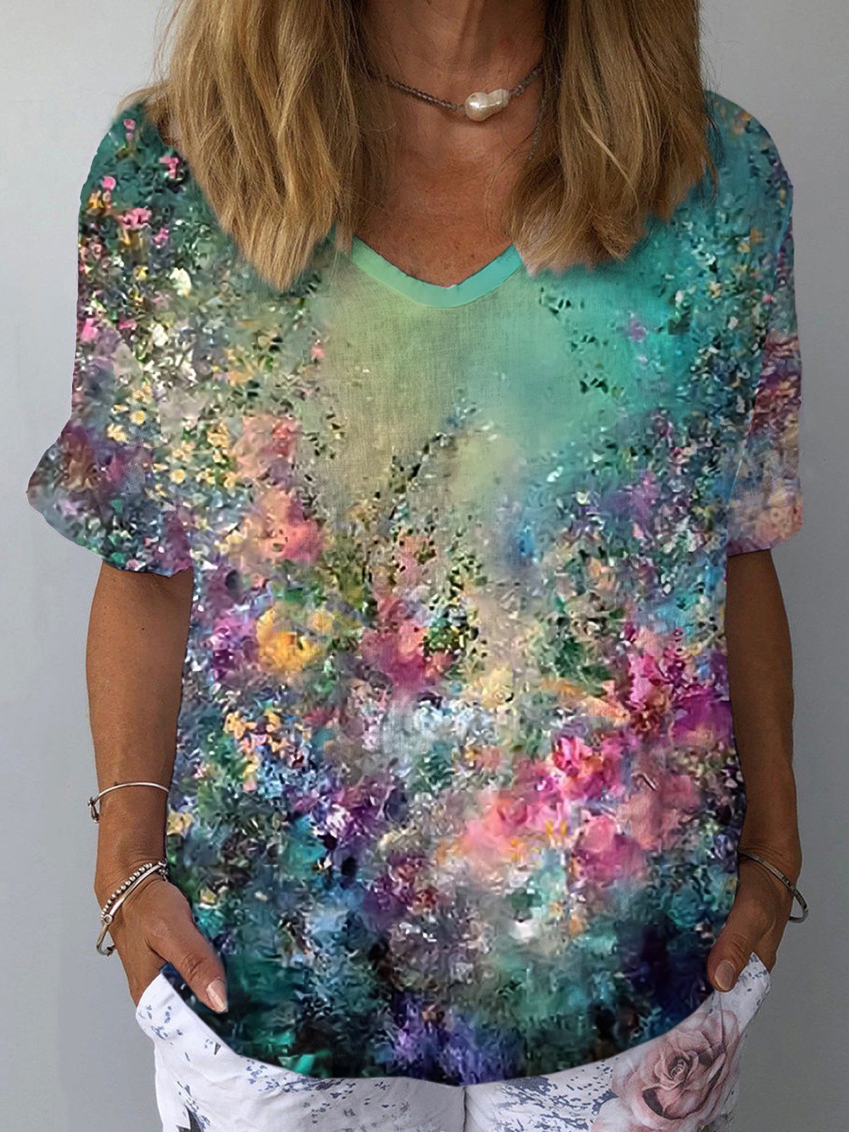 3d Printed V-neck Loose Women's T-shirt Short Sleeve - Chic Angle